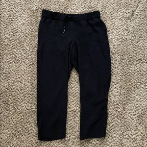 lululemon on the fly crop 23” woven. NWOT